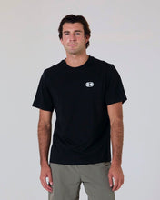 Distortion Hybrid Tee-Aged Black-S-Stack Athletics