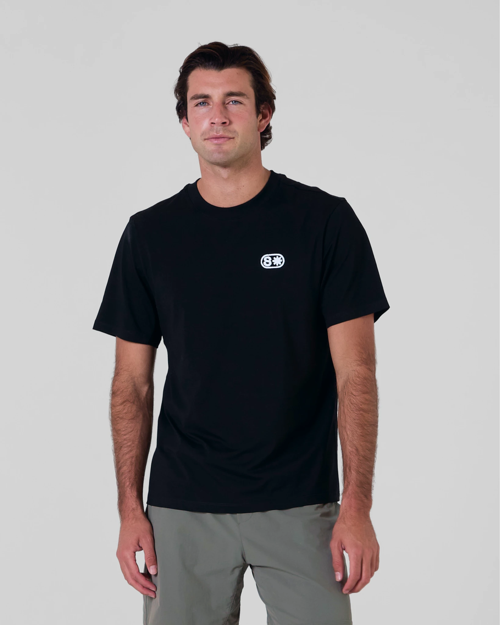 hybrid-tee__aged-black__front_1x_b12458b6-d3ff-4be4-bd34-a558bbc0a051.webp