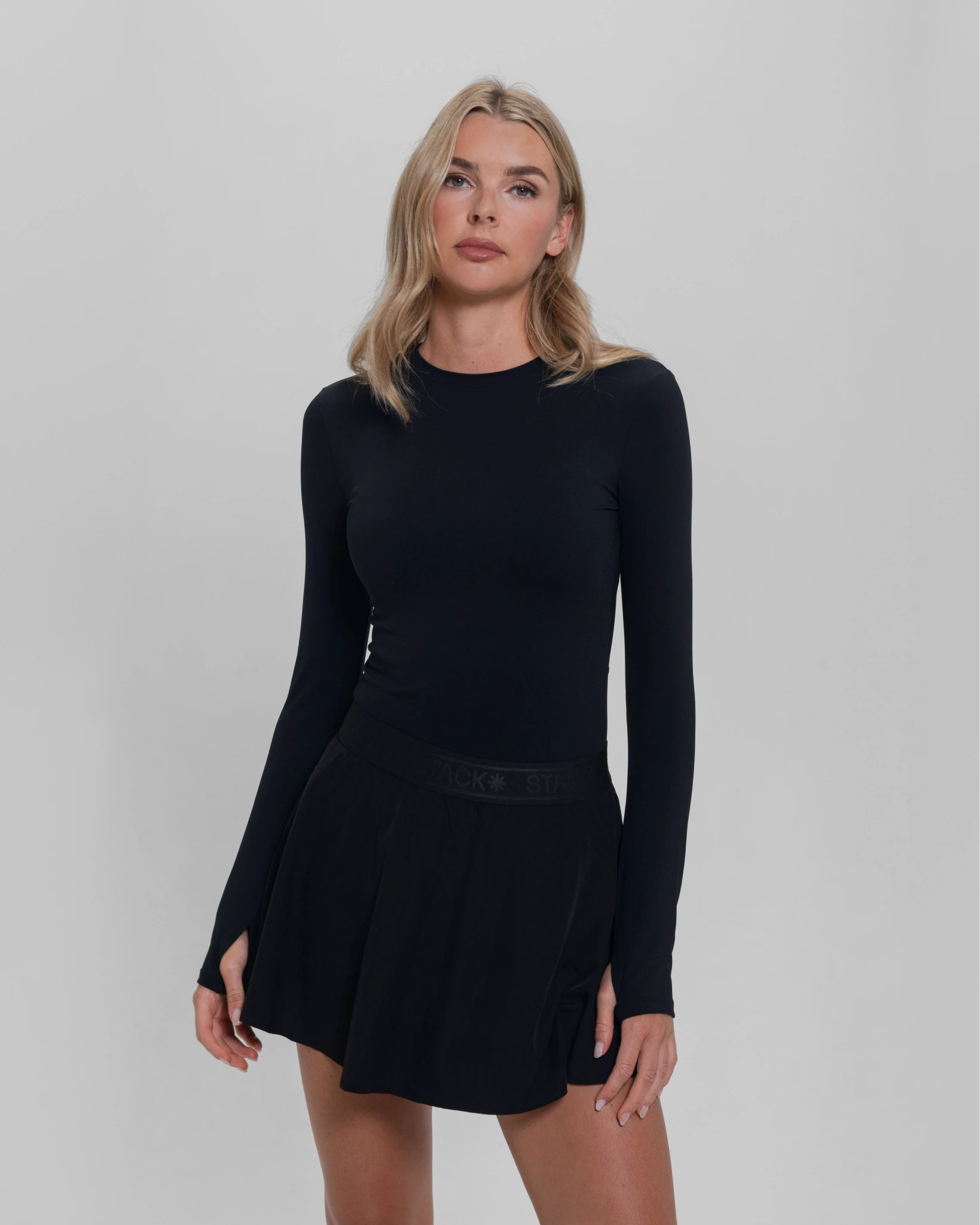 stack_foundation_longsleeve__black__frontcrop_1x_54096563-be71-426f-8e61-540fe7bdd939.webp